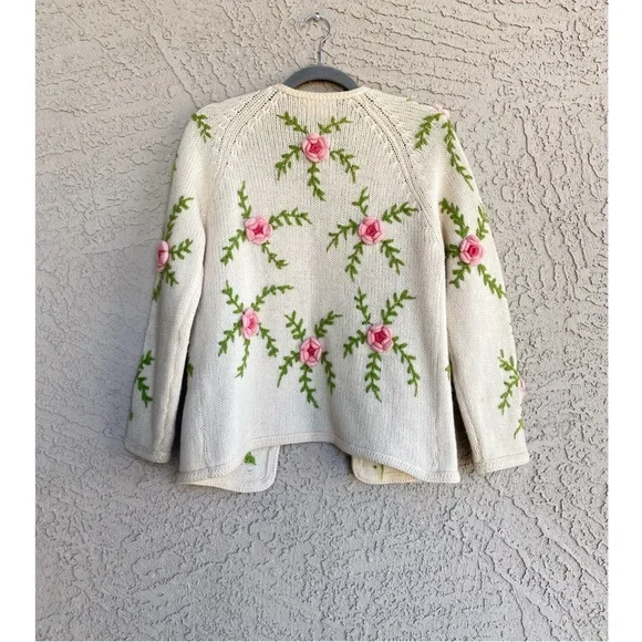 VINTAGE 1960s 3D Rose Floral Appliqué Embroidered Cream Pink Open Wool Cardigan - Picture 8 of 15
